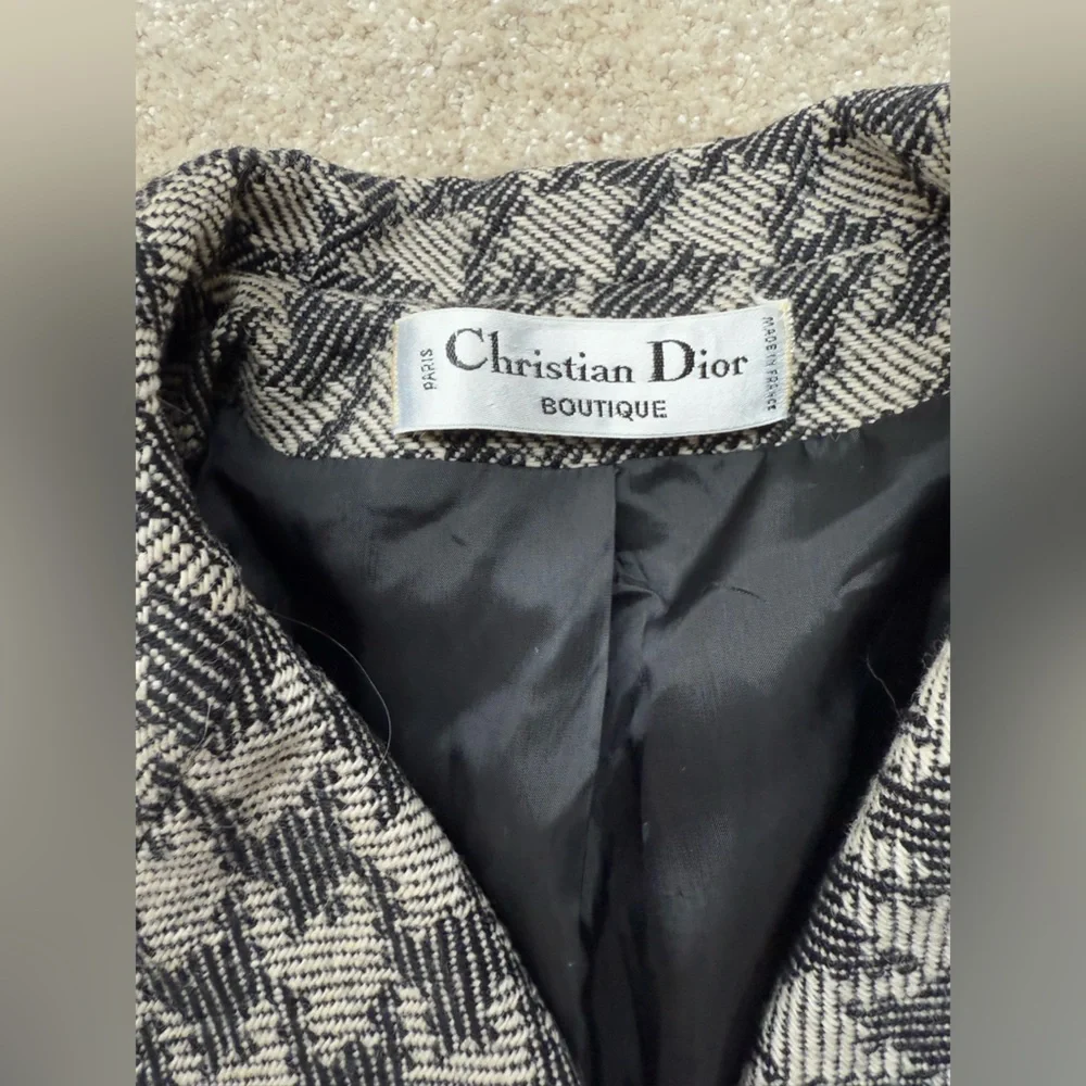 Dior woman jacket sz 2 or 4 wool grey